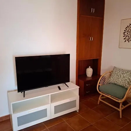 Oceanfront On The Beachfront El Pris