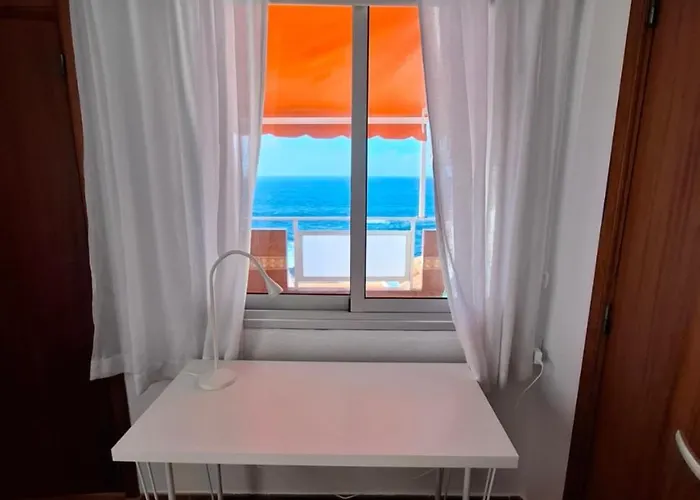 Oceanfront On The Beachfront Apartment